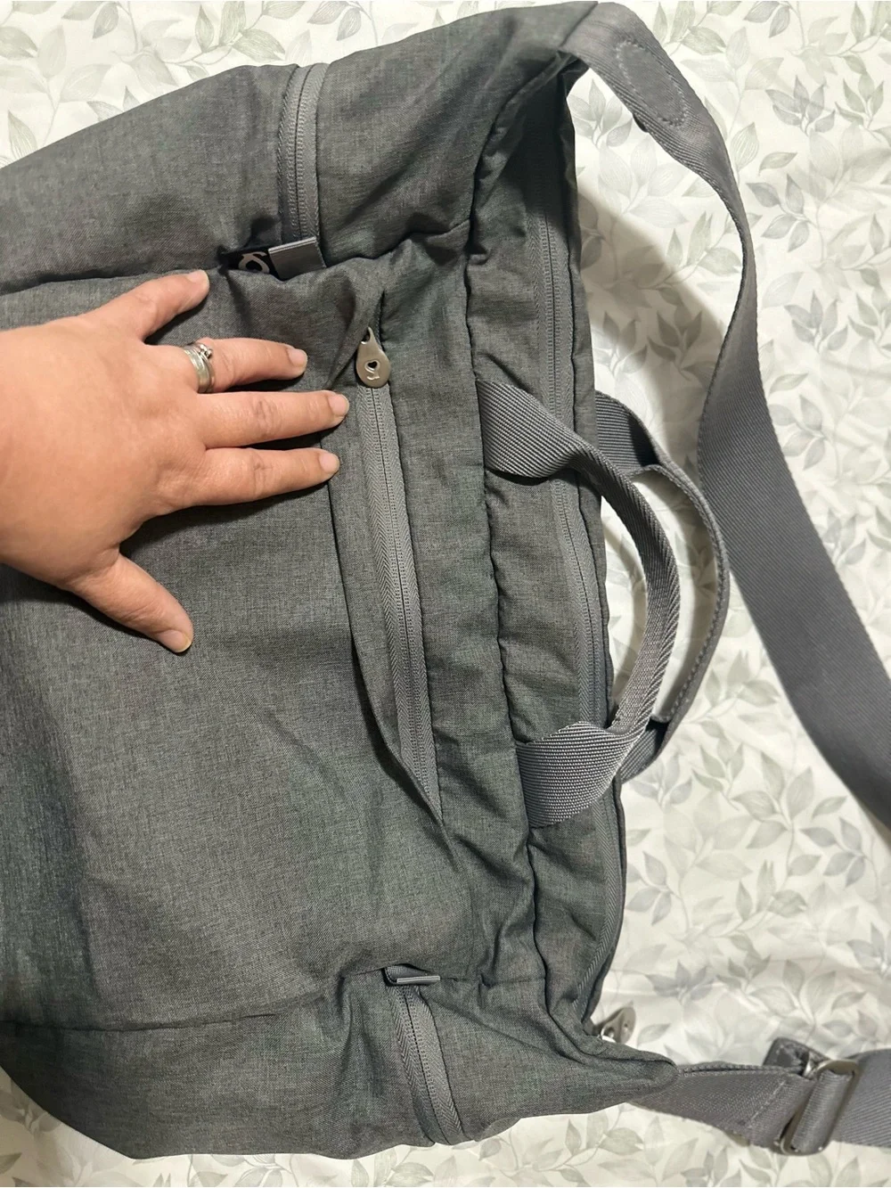 Doona All-Day Bag Gray Diaper Bag Travel Stroller Organizer Shoulder Tote